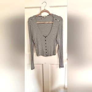 Express crop top size large